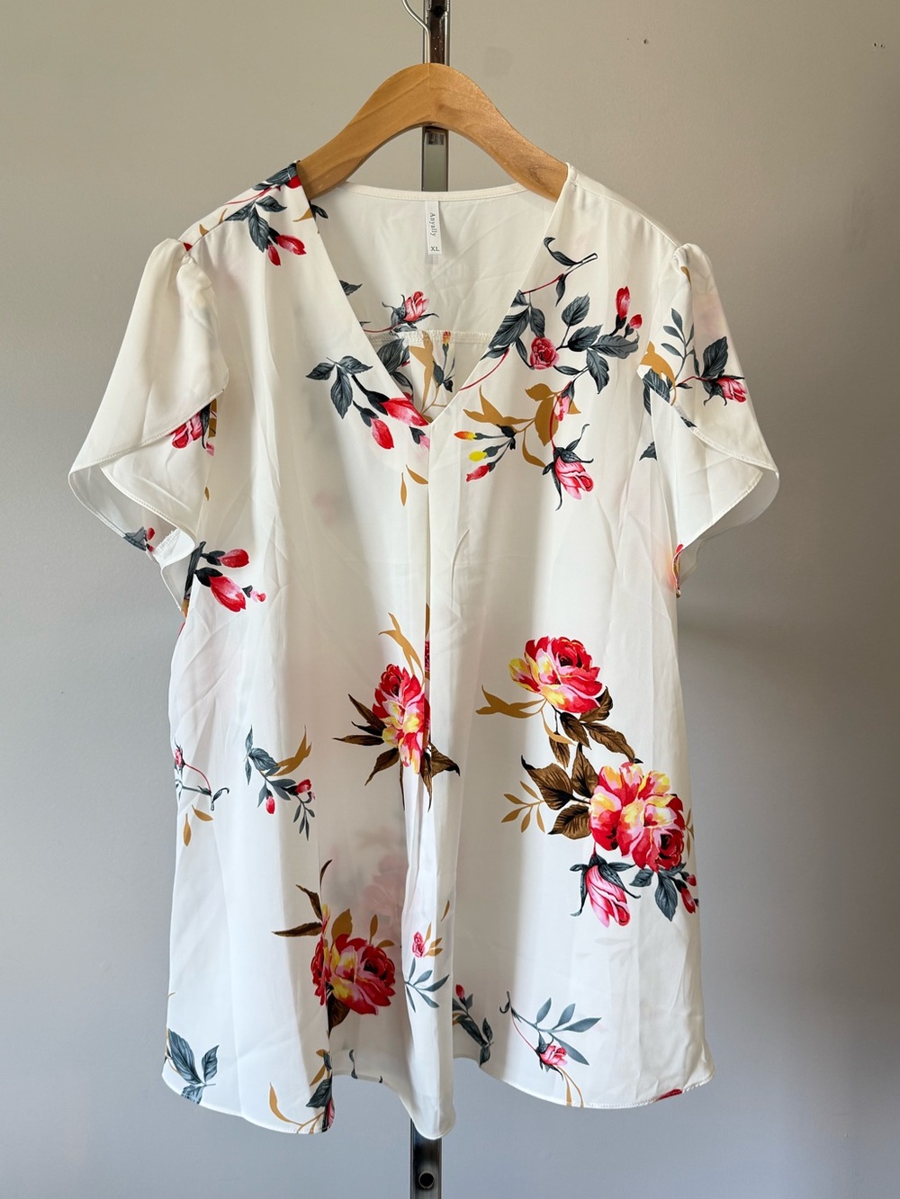 Anyally Floral V-Neck Flutter Sleeve Blouse Top White Red Pink Size XL